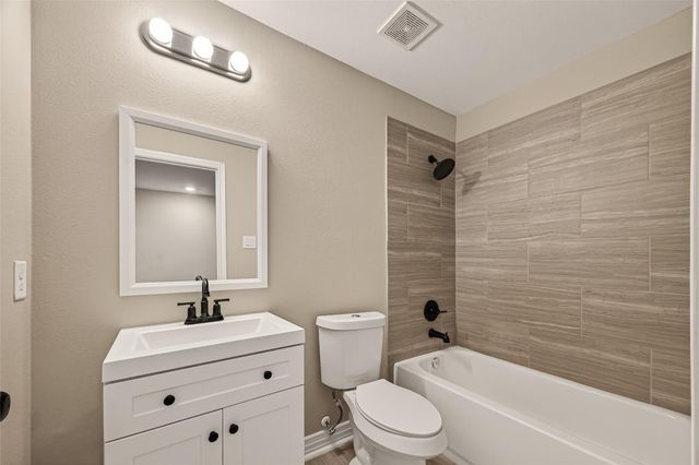 8725 Compton Street, Houston, TX 77016