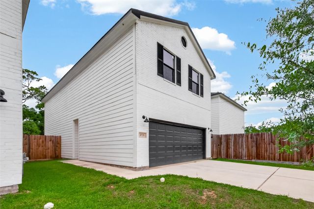 8725 Compton Street, Houston, TX 77016