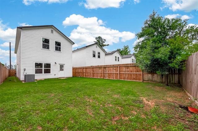 8725 Compton Street, Houston, TX 77016