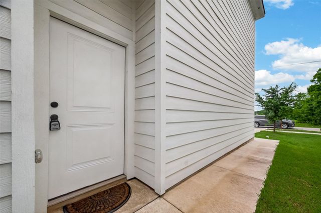 8725 Compton Street, Houston, TX 77016