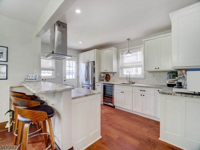 210 Pershing Ave, Roselle Park Boro, NJ 07204