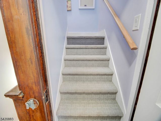 210 Pershing Ave, Roselle Park Boro, NJ 07204