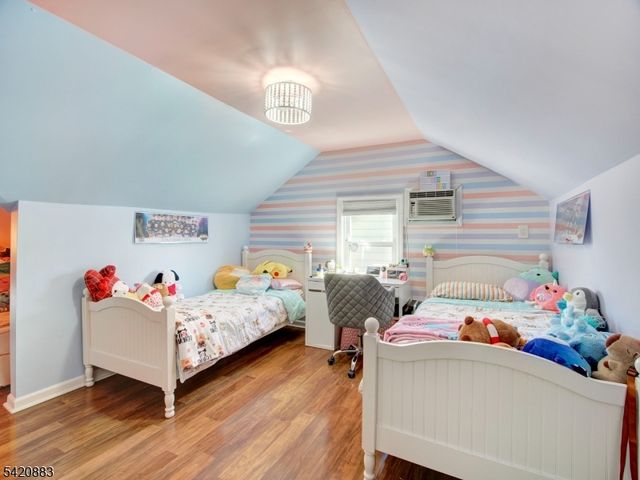 210 Pershing Ave, Roselle Park Boro, NJ 07204