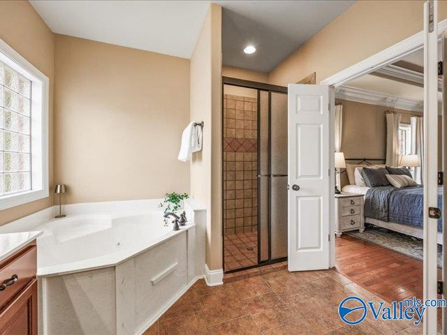 6700 Hampton Bend Circle SE, Owens Cross Roads, AL 35763