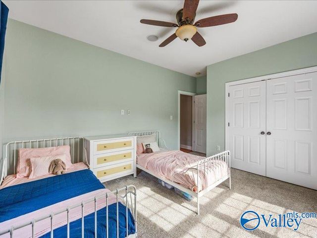 6700 Hampton Bend Circle SE, Owens Cross Roads, AL 35763