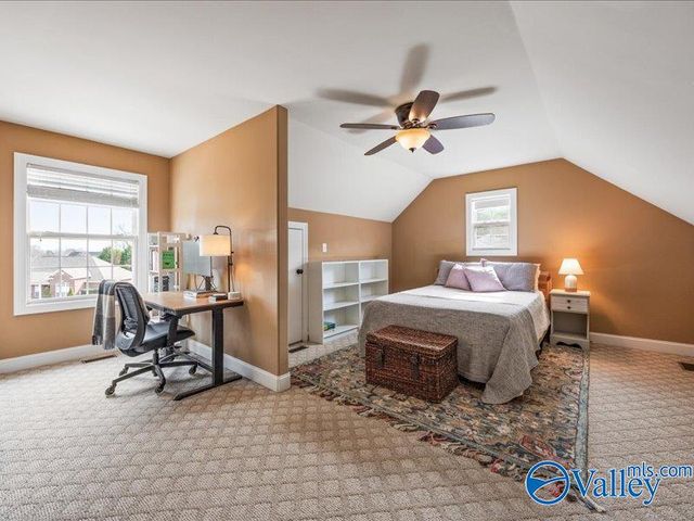 6700 Hampton Bend Circle SE, Owens Cross Roads, AL 35763