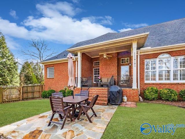 6700 Hampton Bend Circle SE, Owens Cross Roads, AL 35763