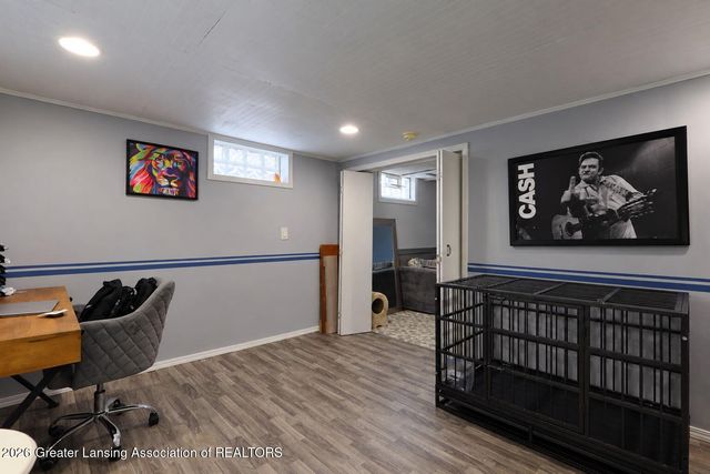 737 E Cavanaugh Road, Lansing, MI 48910
