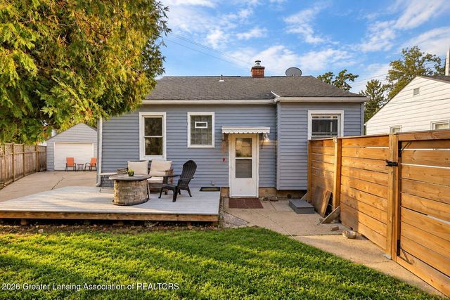 737 E Cavanaugh Road, Lansing, MI 48910