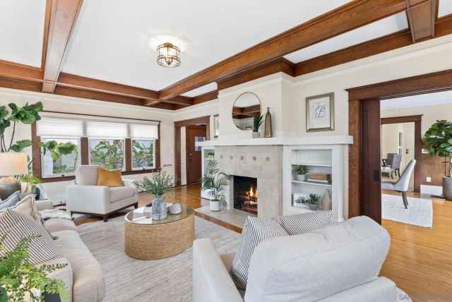 4679 Vista St, San Diego, CA 92116