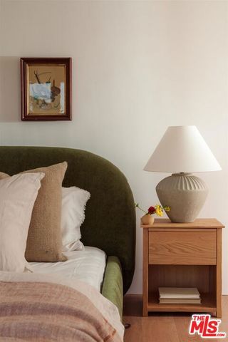 1929 Phillips Way, Los Angeles, CA 90042