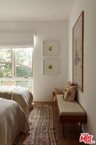 1929 Phillips Way, Los Angeles, CA 90042