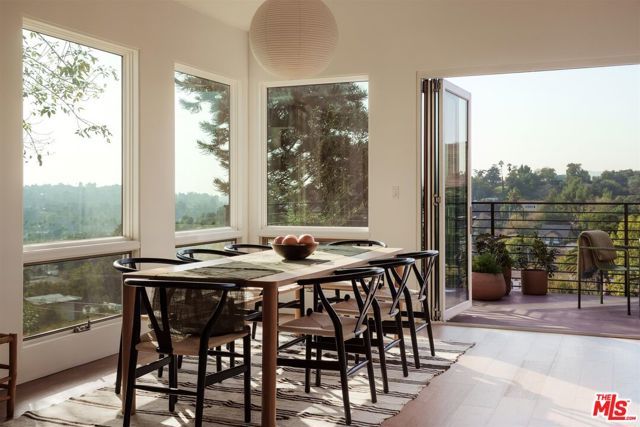 1929 Phillips Way, Los Angeles, CA 90042