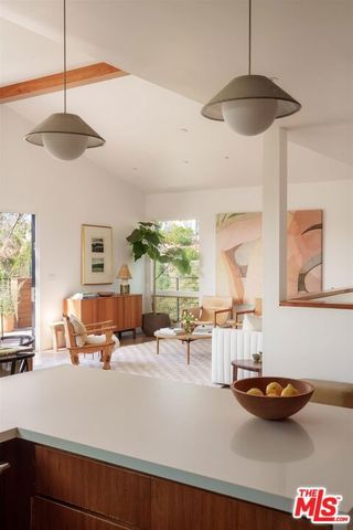 1929 Phillips Way, Los Angeles, CA 90042