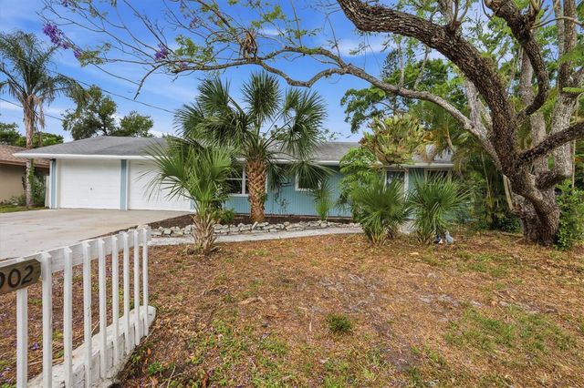 902 37TH STREET W, Bradenton, FL 34205
