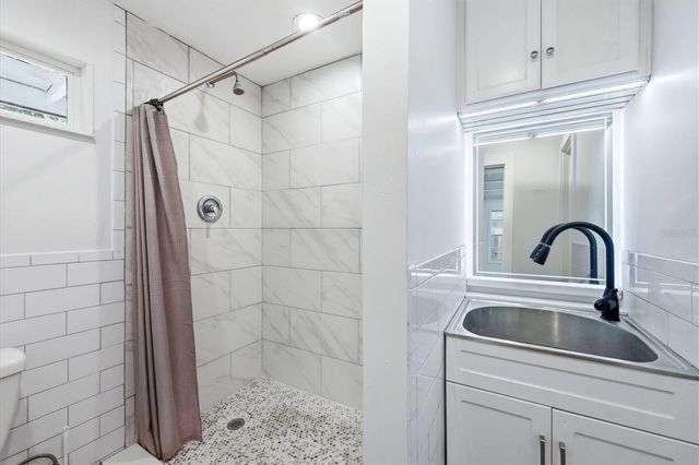 902 37TH STREET W, Bradenton, FL 34205