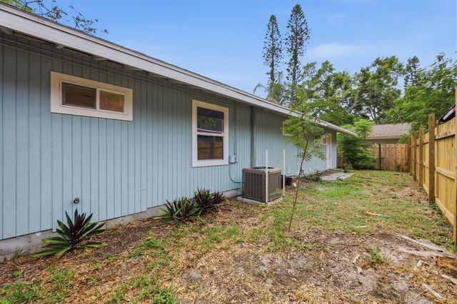 902 37TH STREET W, Bradenton, FL 34205