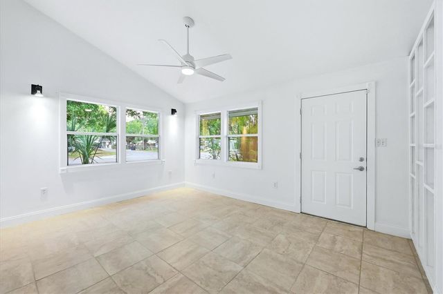 902 37TH STREET W, Bradenton, FL 34205