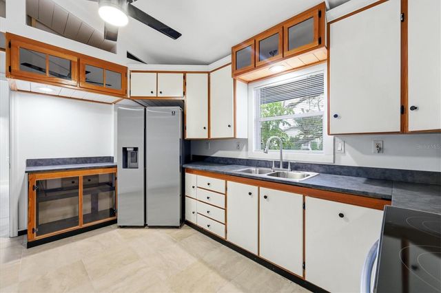 902 37TH STREET W, Bradenton, FL 34205