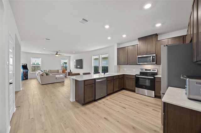 137 Lost Treasure TER, Georgetown, TX 78628