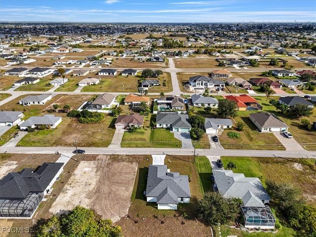 2213 NW 1st TER, Cape Coral, FL 33993