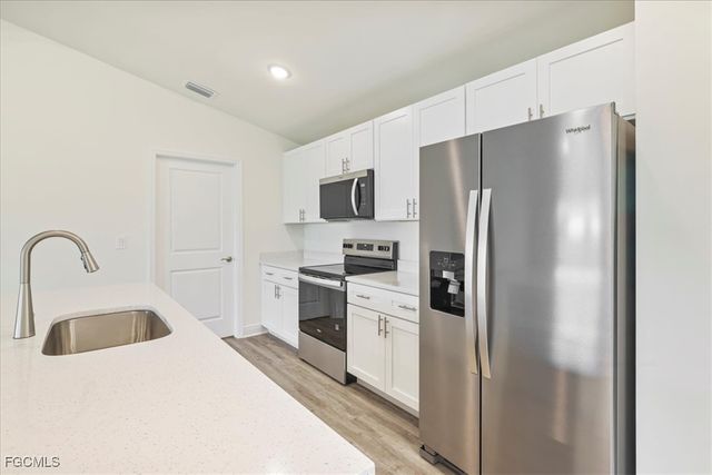 2213 NW 1st TER, Cape Coral, FL 33993