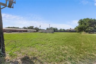 800 N 14th Street, Honey Grove, TX 75446