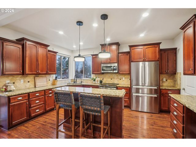 1012 Nw GOODWIN St, Camas, WA 98607