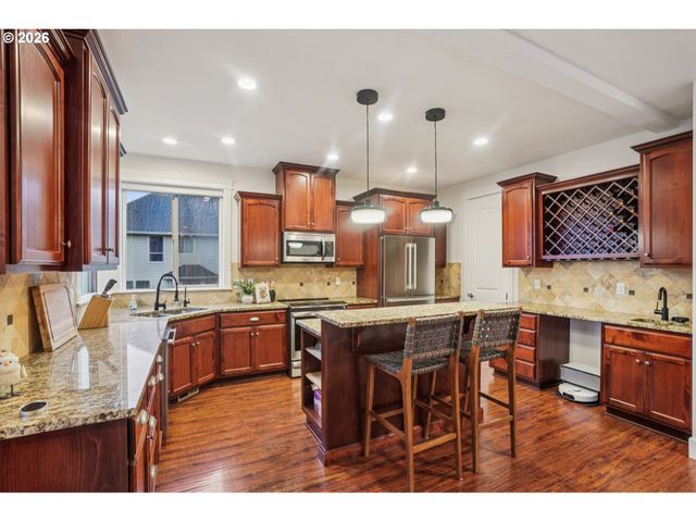 1012 Nw GOODWIN St, Camas, WA 98607