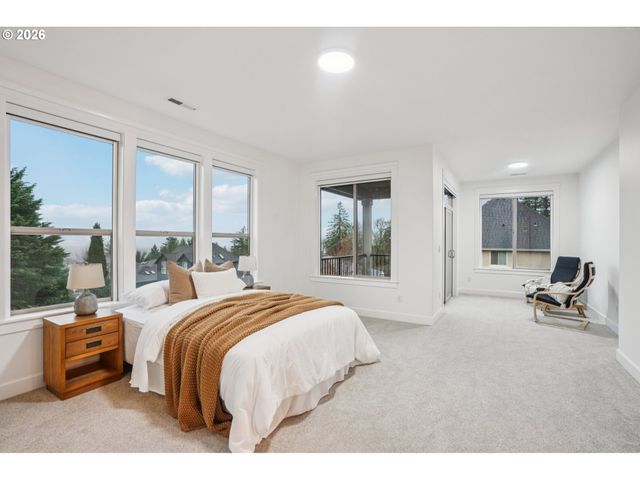 1012 Nw GOODWIN St, Camas, WA 98607