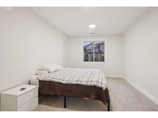 1012 Nw GOODWIN St, Camas, WA 98607