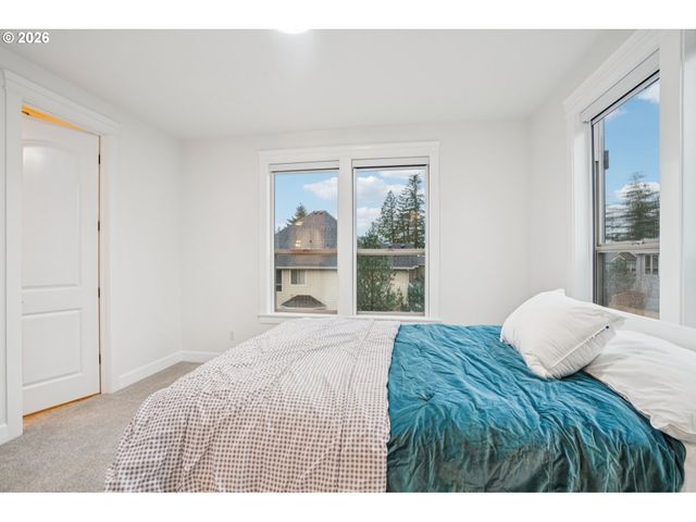 1012 Nw GOODWIN St, Camas, WA 98607