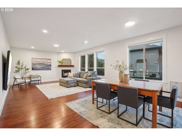 1012 Nw GOODWIN St, Camas, WA 98607