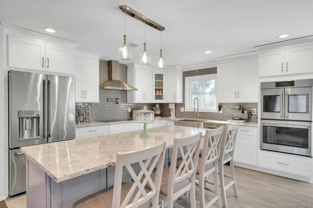 108 Hayrick Lane, Commack, NY 11725