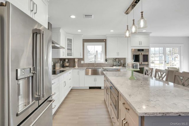 108 Hayrick Lane, Commack, NY 11725