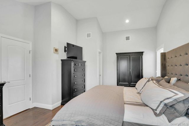 108 Hayrick Lane, Commack, NY 11725