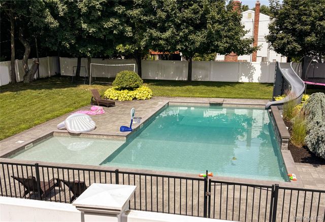 108 Hayrick Lane, Commack, NY 11725