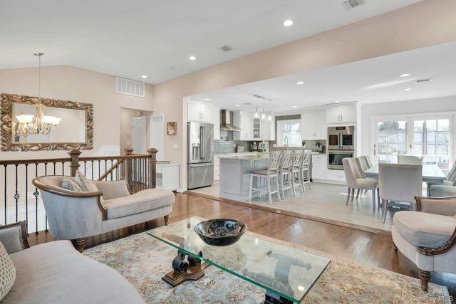 108 Hayrick Lane, Commack, NY 11725