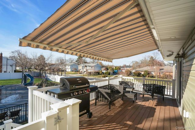 108 Hayrick Lane, Commack, NY 11725