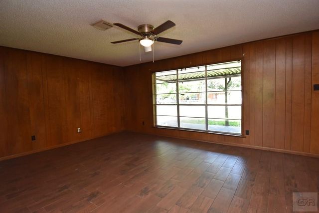 4014 Beatrice, Dickinson, TX 77539