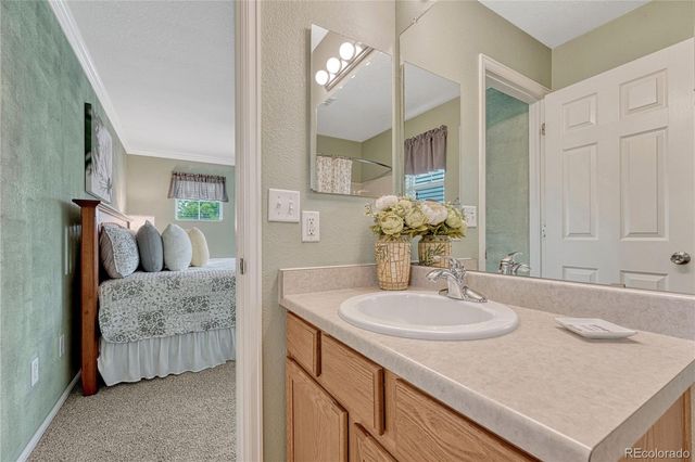 24485 E Wagon Trail Avenue, Aurora, CO 80016