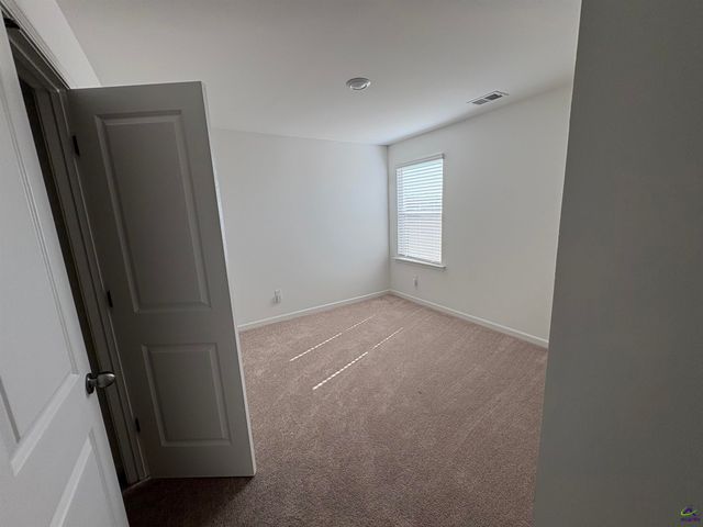 1100 HOLLAND DR, Hampton, GA 30228