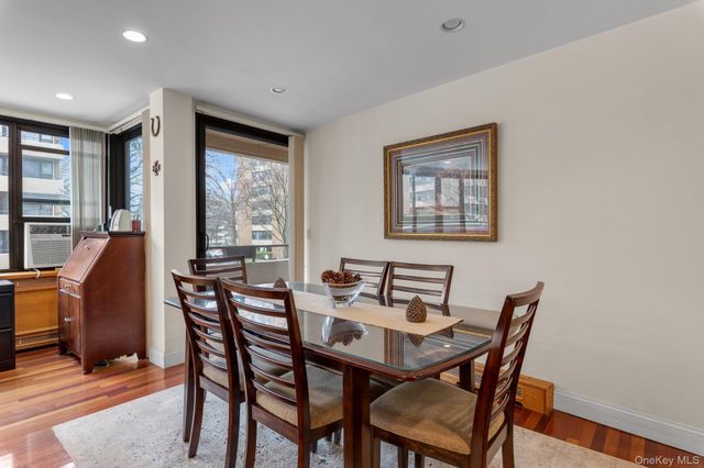 162-11 9th Avenue 2D, Beechhurst, NY 11357