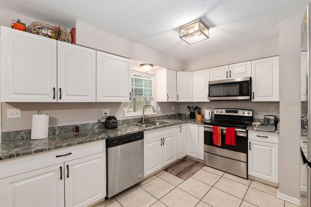 5611 NW 29TH TERRACE, Gainesville, FL 32653