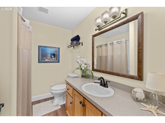 420 ELK CREEK Rd 503, Cannon Beach, OR 97110