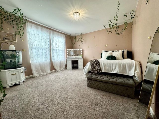 1769 Pinnacle Oaks Drive, Rural Hall, NC 27045
