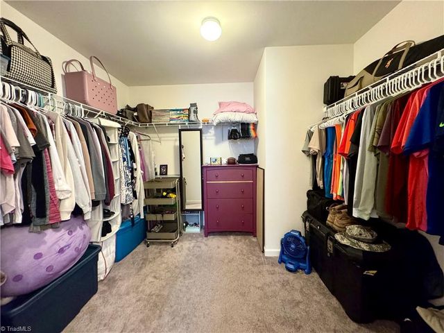 1769 Pinnacle Oaks Drive, Rural Hall, NC 27045