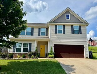 1769 Pinnacle Oaks Drive, Rural Hall, NC 27045