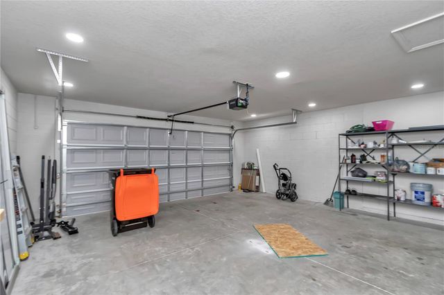 10090 SE 67TH TERRACE, Belleview, FL 34420