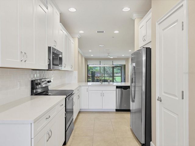 13604 MESSINA LOOP 102, Bradenton, FL 34211